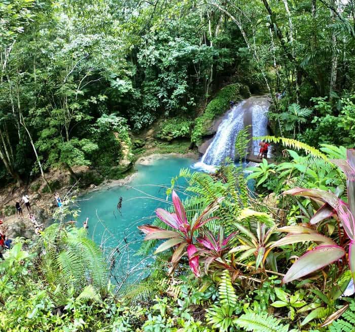 Aventura en el agujero azul, salto de acantilado, cascada Aventura exÓtica from Montego Bay, Runaway Bay, Trelawny, Ocho Rios - Jamaica